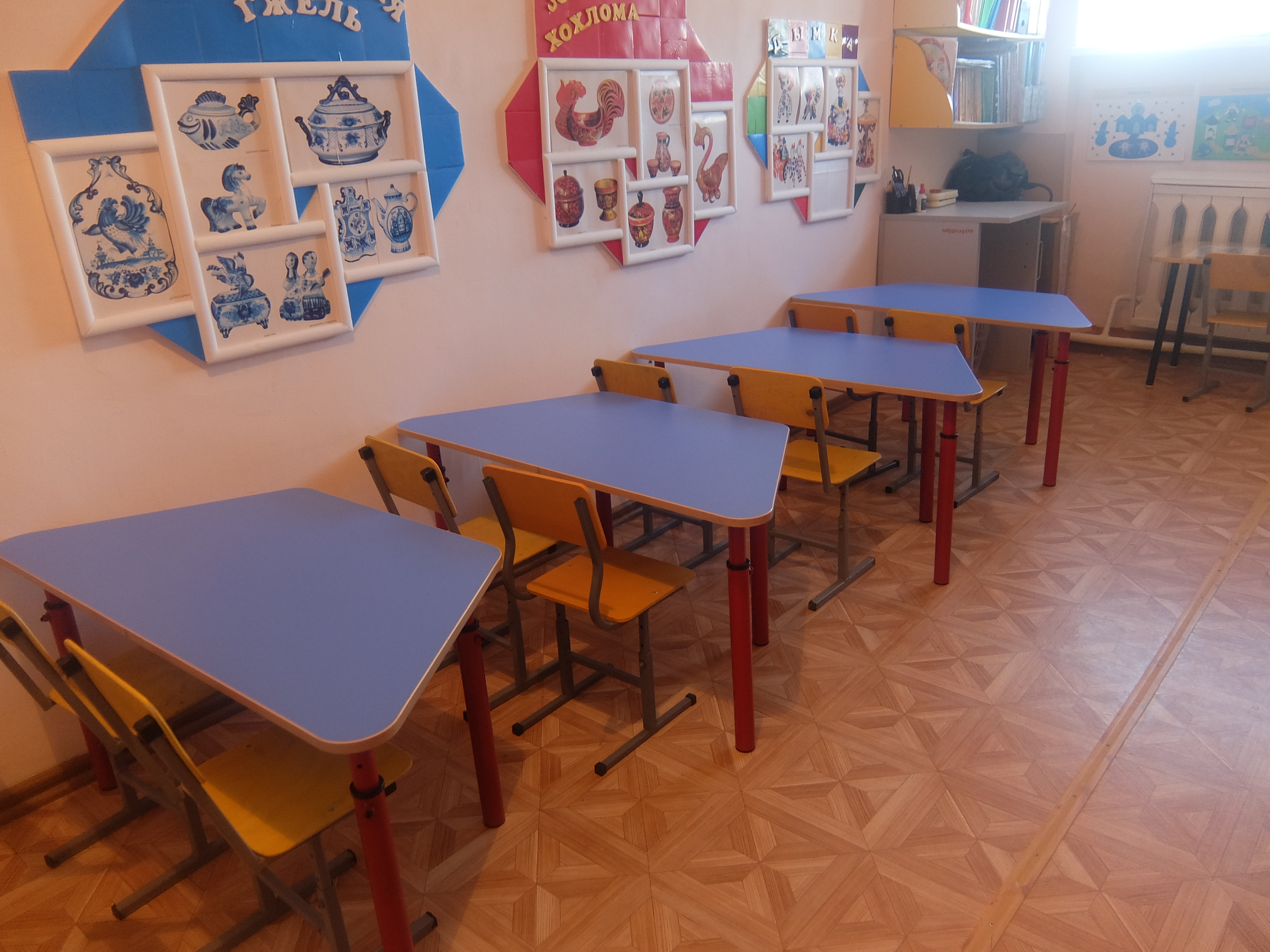 столы для художественной школы